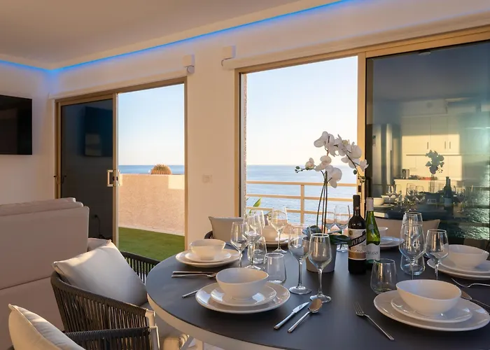 Obsidian Mirador Del Oceano Puerto de Santiago (Tenerife)